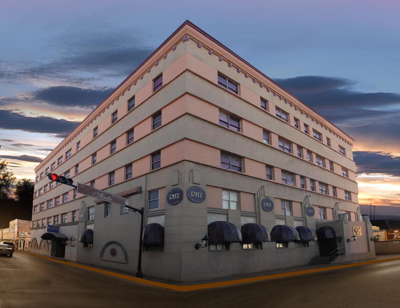 Hotel Ritz Matamoros  Bagian luar foto