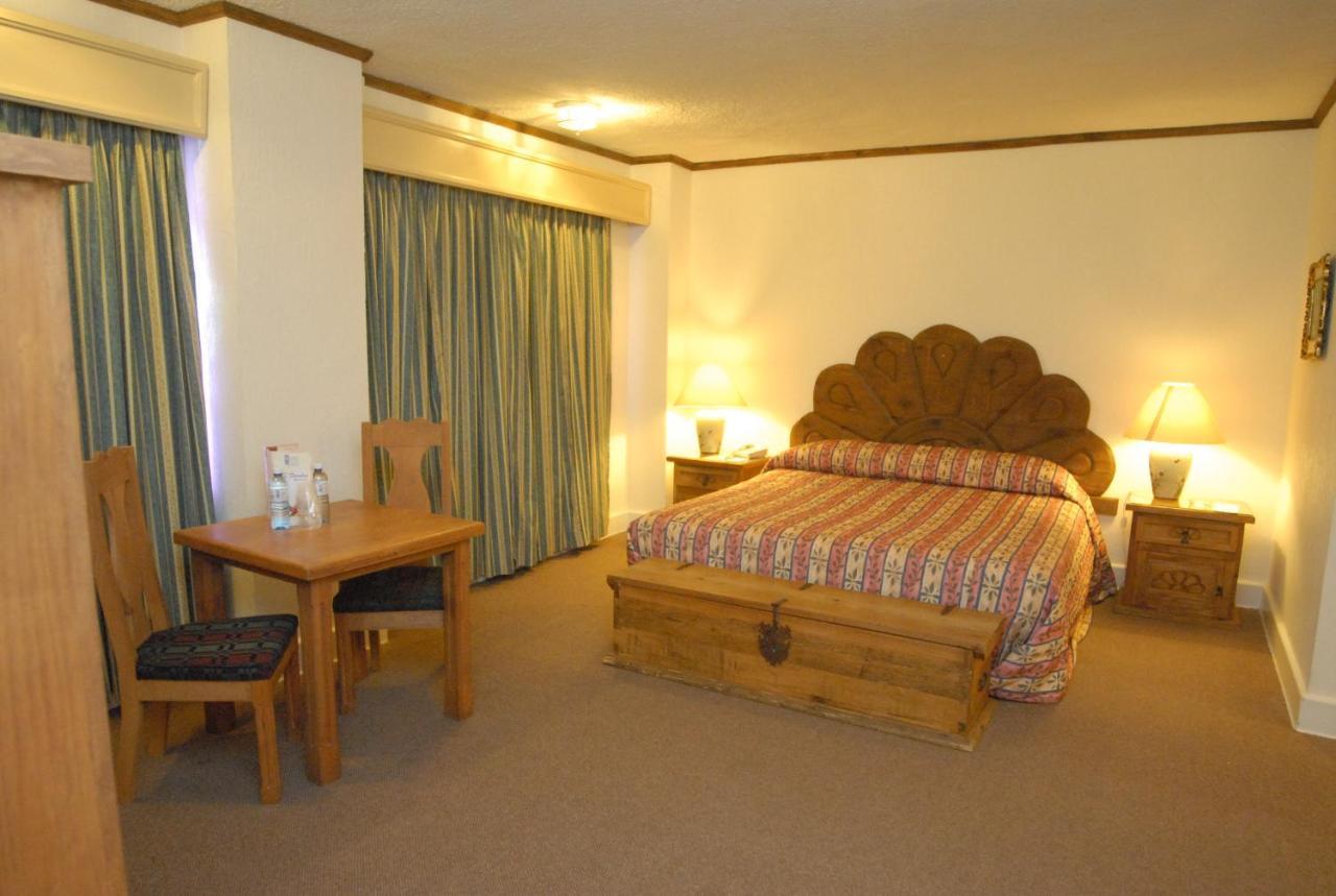 Hotel Ritz Matamoros  Bagian luar foto