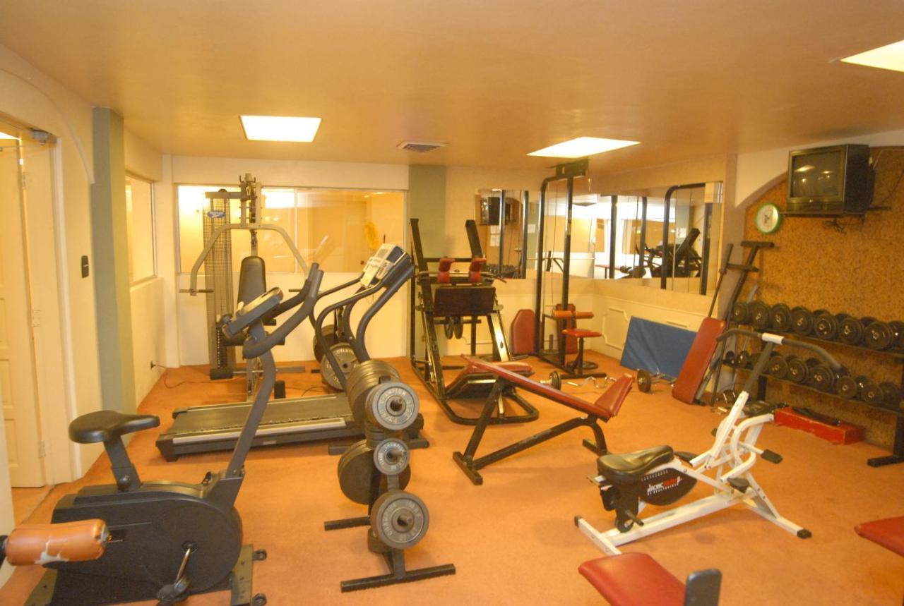 Hotel Ritz Matamoros  Bagian luar foto