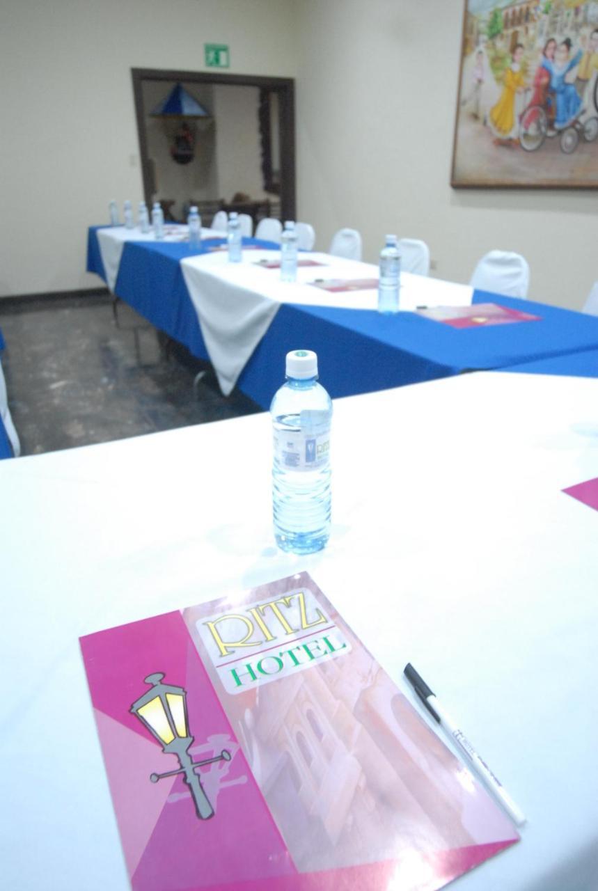 Hotel Ritz Matamoros  Bagian luar foto